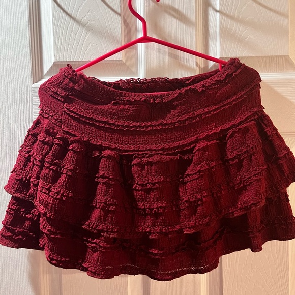 Dresses & Skirts - Elegant Burgundy Layered Skirt